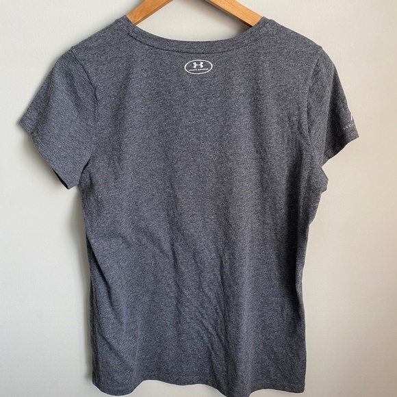 Under Armour Women's Gray Casual Athletic T-shirt Size Large - Picture 4 of 10